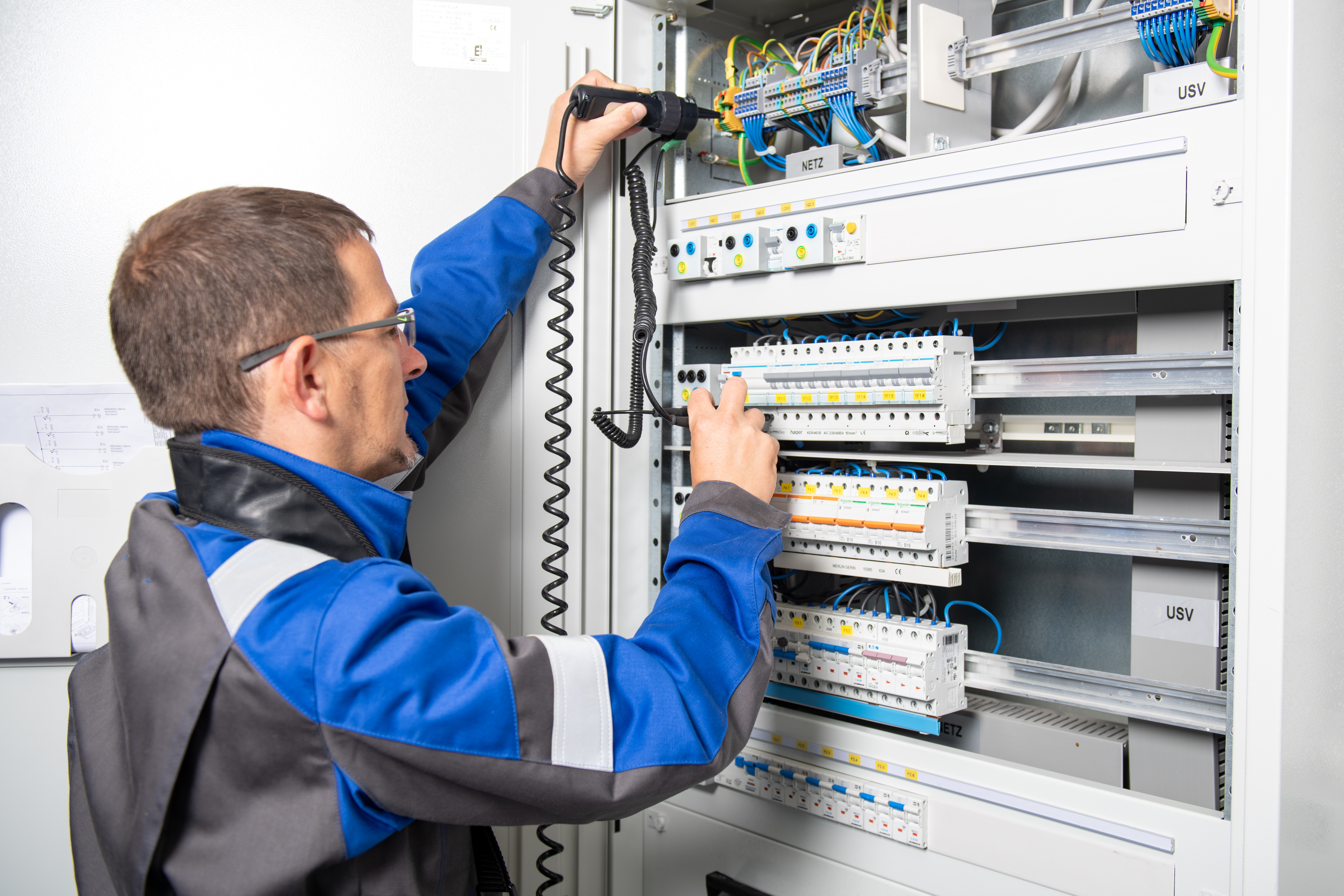 SOMMER AKTION Modul 2 - Prüfen von elektrischen Anlagen gemäß OVE E 8101